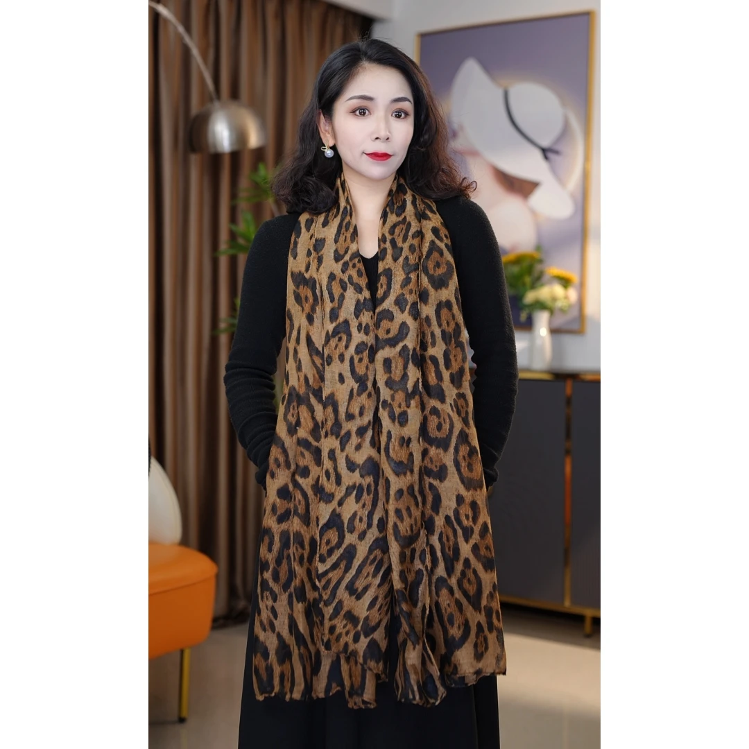 2024新款百搭气质洋气披肩女士双面护颈保暖复古宽松沙滩巾网红