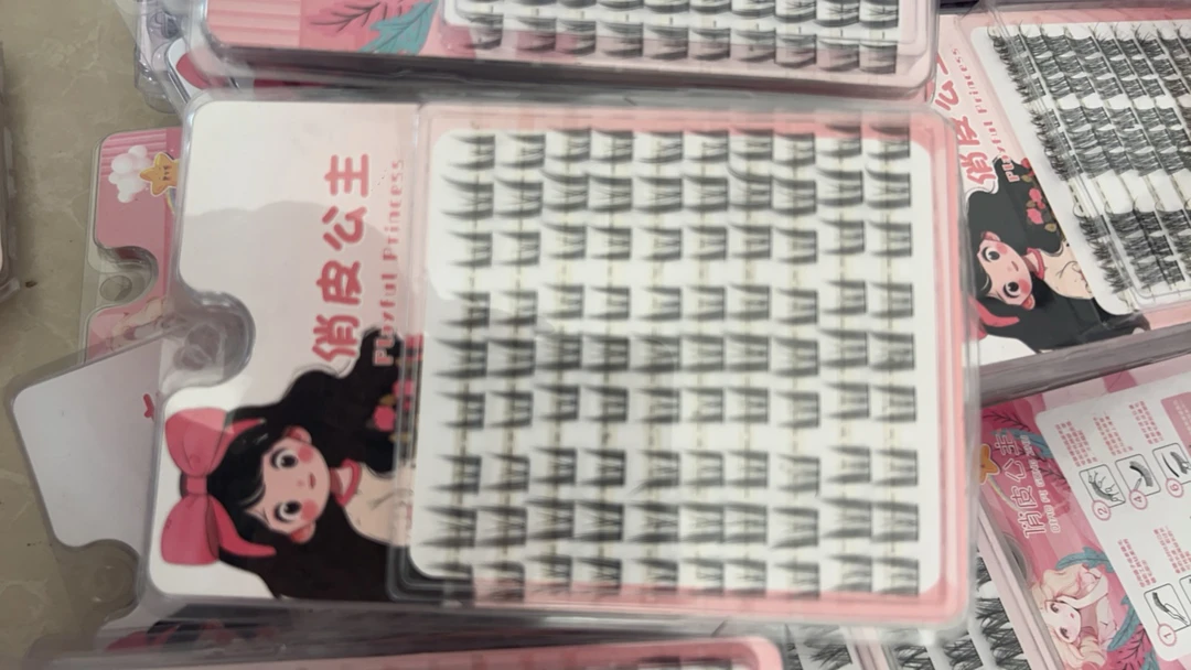 猫精灵假睫毛拍一发7