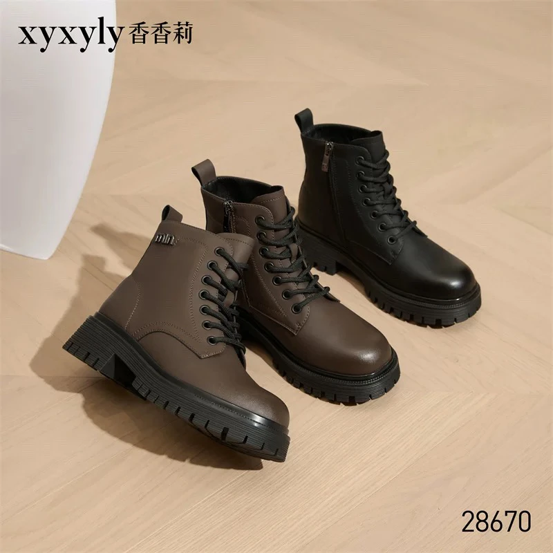 香香莉2024冬季韩版短筒加绒中跟学院风马丁靴系带女棉靴子M28670