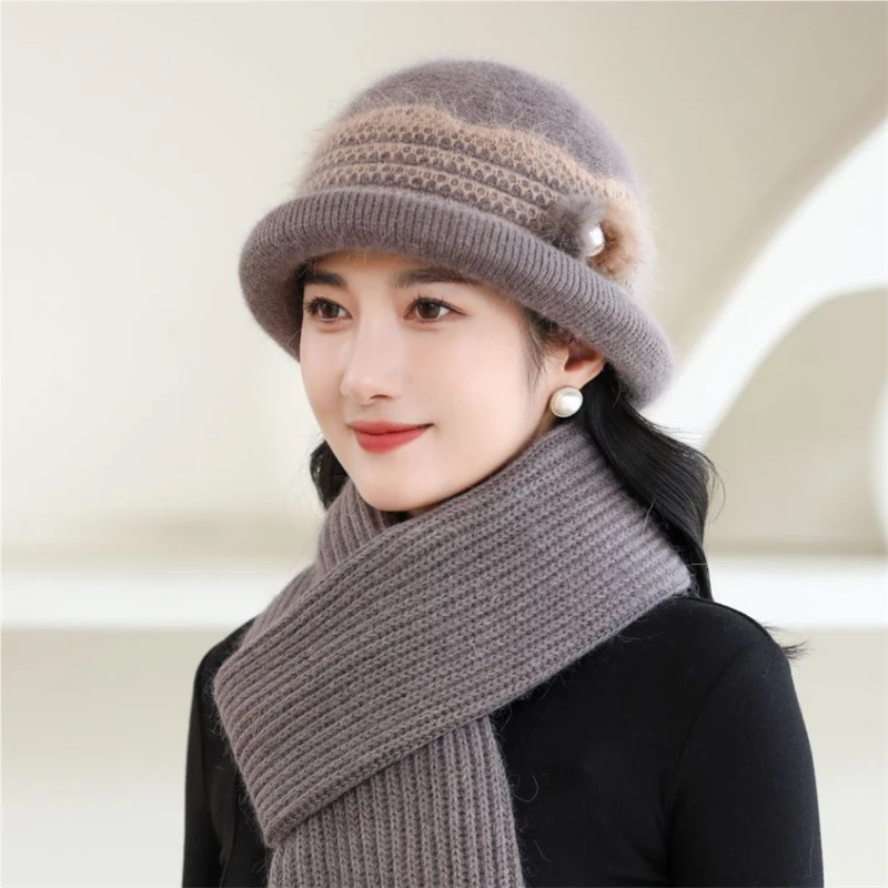 秋冬季妈妈帽子女士老年人保暖围巾手套毛线帽奶奶老太太棉帽