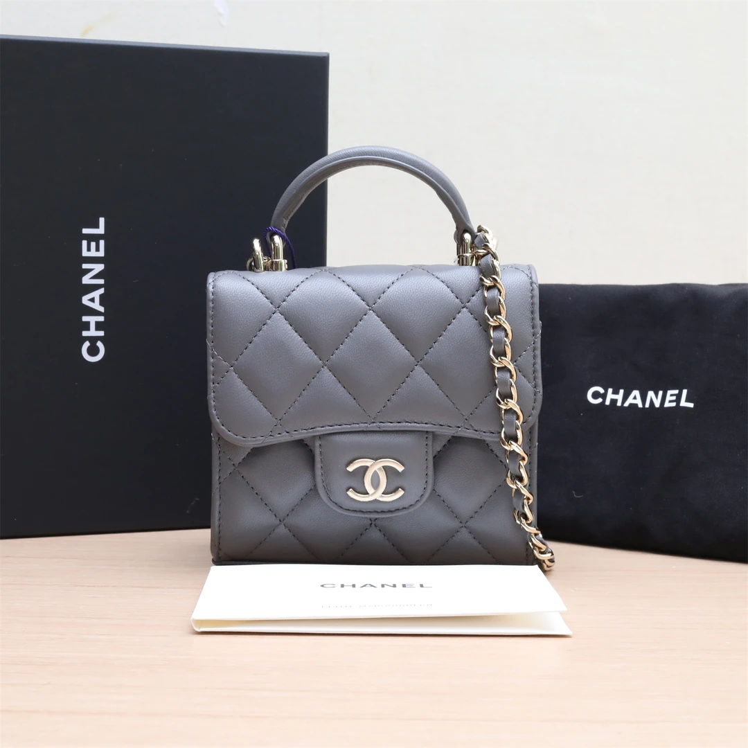 99新 Chanel/香奈儿 小花佳珊24158321A 手柄口盖零钱包 12.5cm