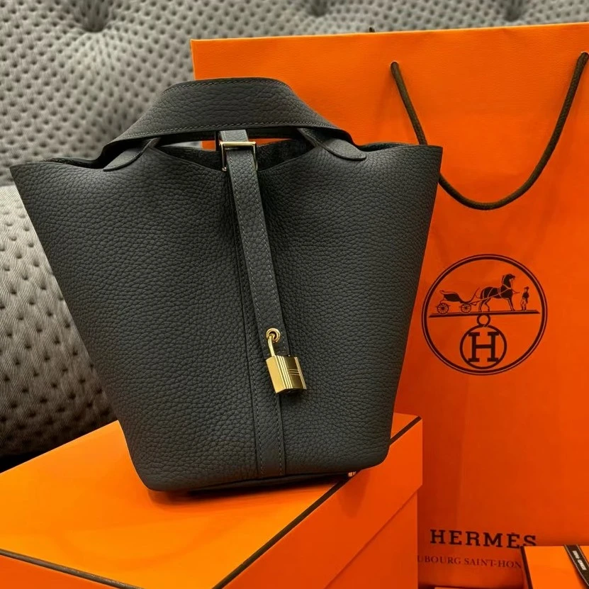 全新未使用 Hermes/爱马仕 小花6珊 18 菜篮子 朦胧灰TC皮B刻金扣