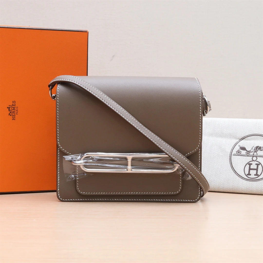 99新 Hermes/爱马仕 小花攀攀猪鼻子 19大象灰 Swift皮 U刻 银扣