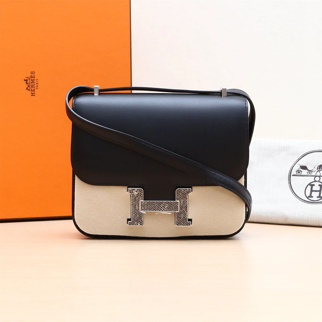 99新 Hermes/爱马仕 小花攀攀康康 19 黑色 Monsieur 牛皮 Y刻 包