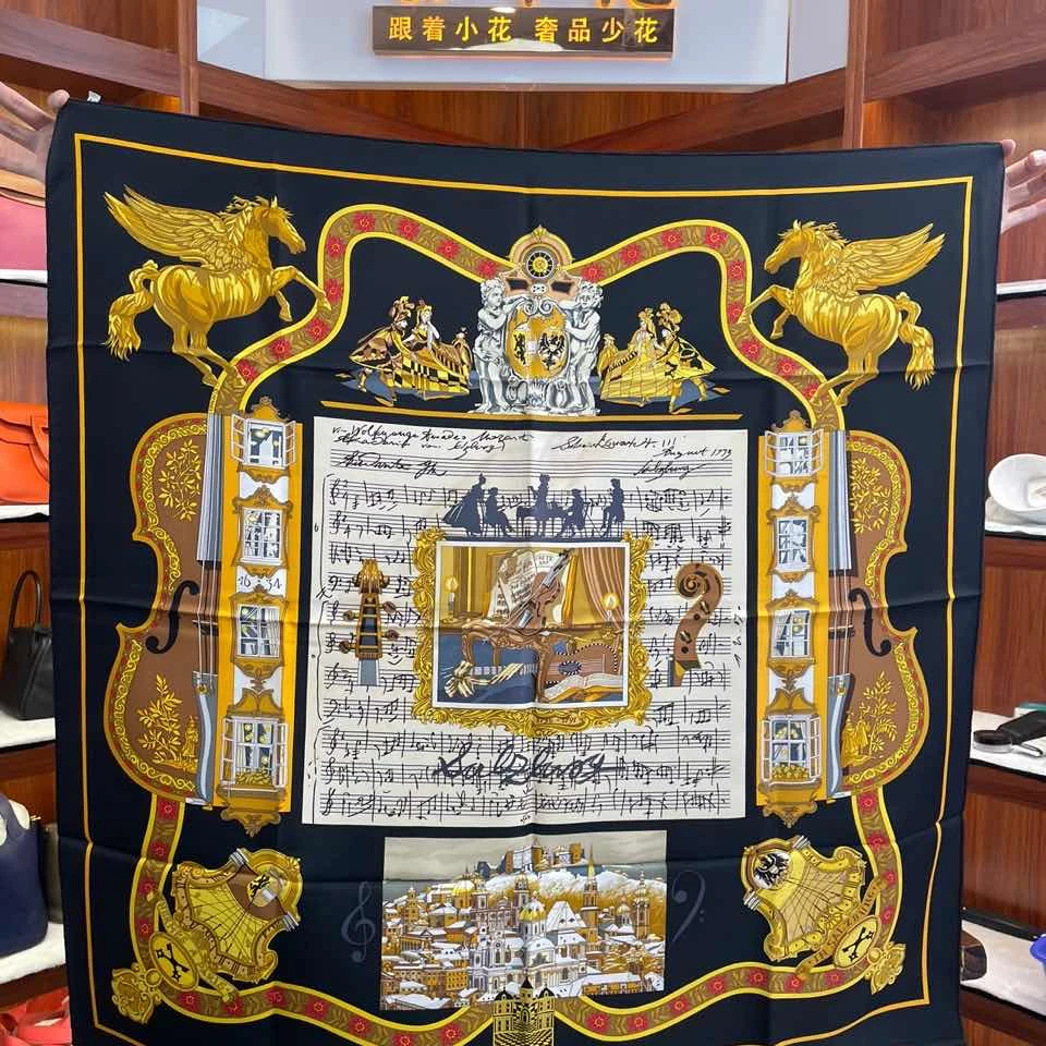 99新 Hermes/爱马仕 小花攀攀Hermes爱马仕丝巾  90cm