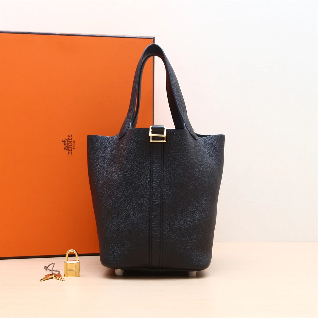 99新 Hermes/爱马仕 小花佳珊P234141865菜篮子 18 89黑色