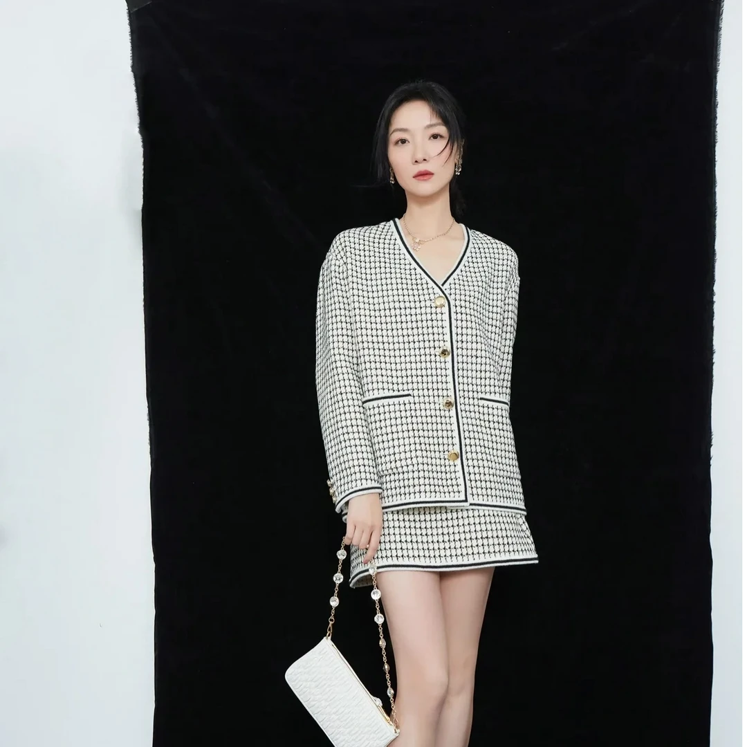 99新 MIU MIU/缪缪 【33精选】038004格纹毛衣外套 走秀高定款 38