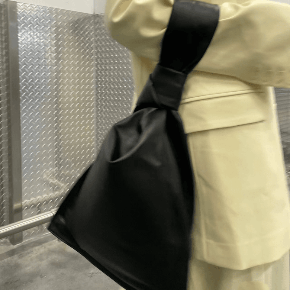 99新 BOTTEGA VENETA/葆蝶家 小花攀攀Bottega VenetaTwist扭扭包