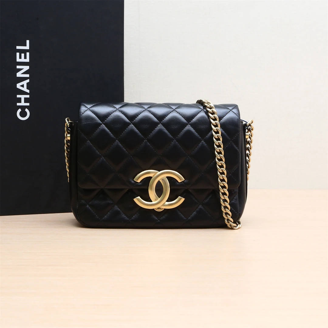 95新 Chanel/香奈儿 小花6花 23P 口盖包 22cm 黑色 芯片开