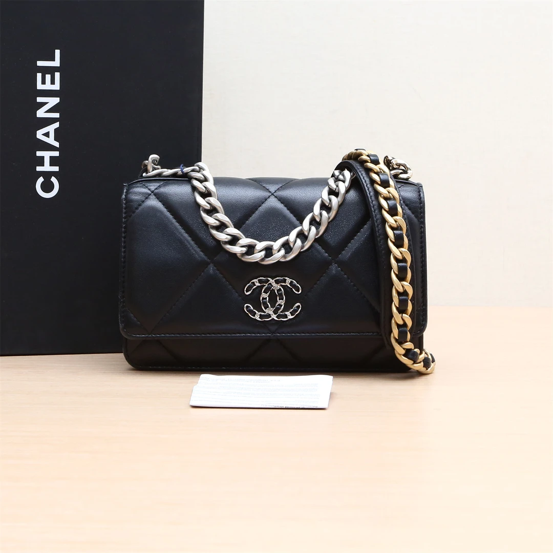 95新 Chanel/香奈儿 小花6花 19BAG WOC 19cm 黑色 芯片 银扣包