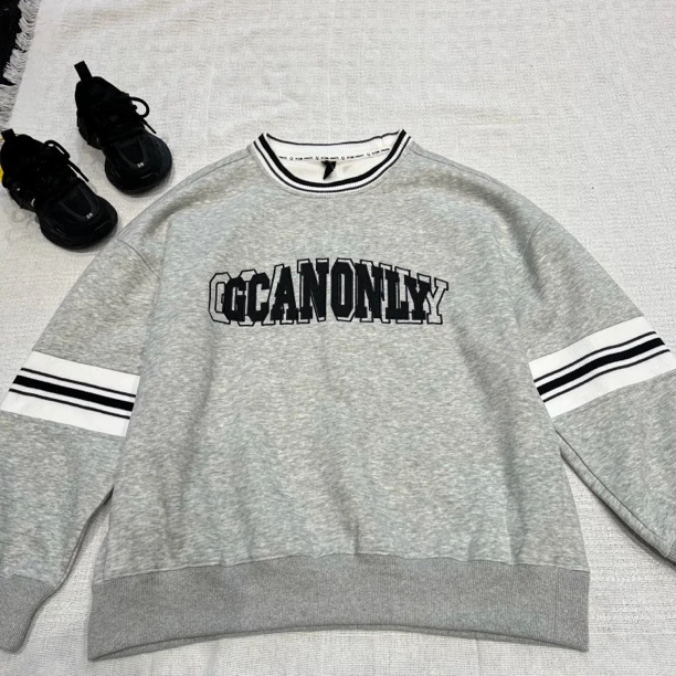 13350高端童装潮牌青少年加绒圆领卫衣W3