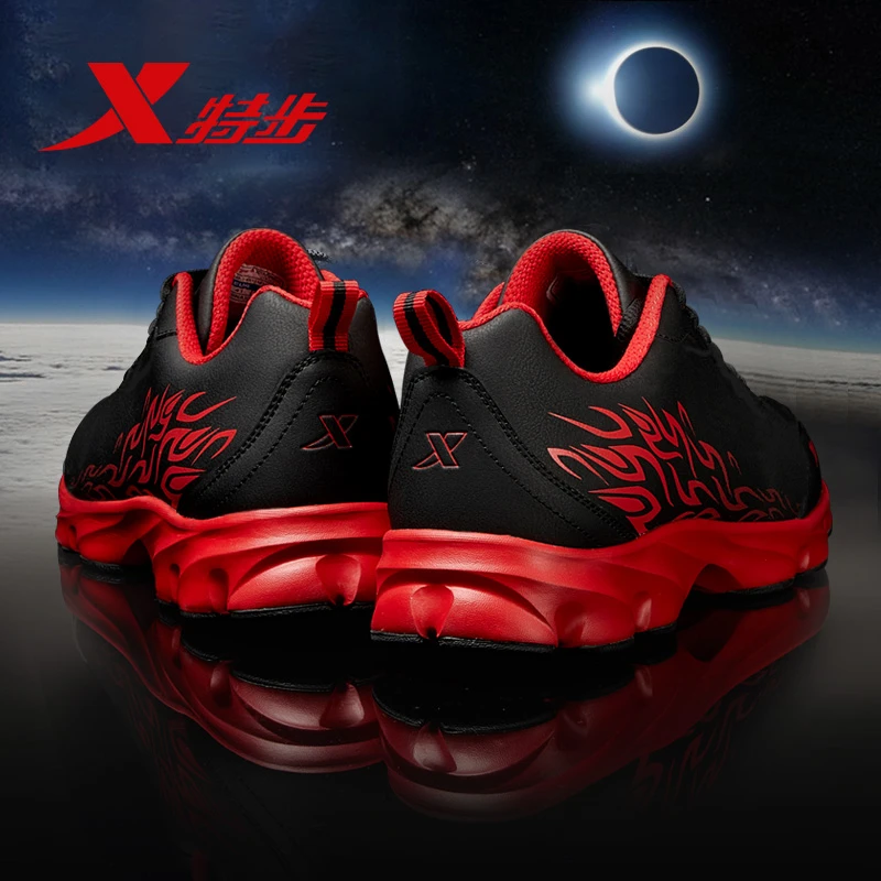 特步男鞋跑步鞋男新年红色皮面运动鞋男休闲鞋子学生软底减震跑鞋