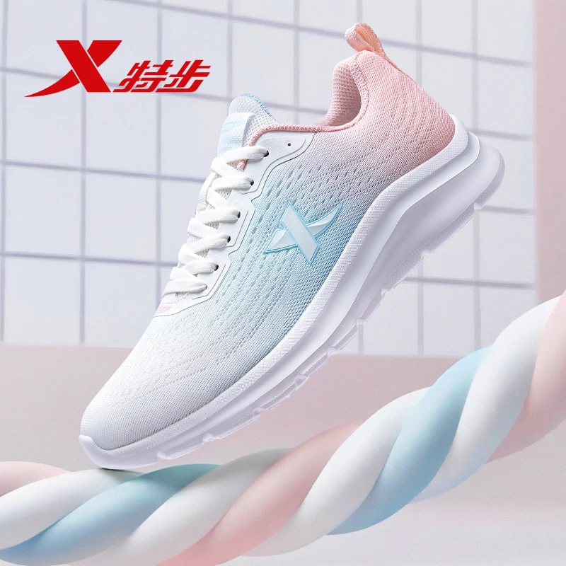 特步女鞋秋季新款运动鞋女轻便百搭初中生百搭休闲网面软底跑步鞋