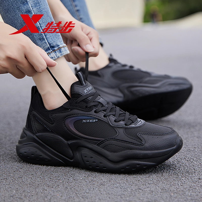 特步女鞋2026冬季官方正品黑色跑步鞋初中生休闲鞋百搭减震运动鞋