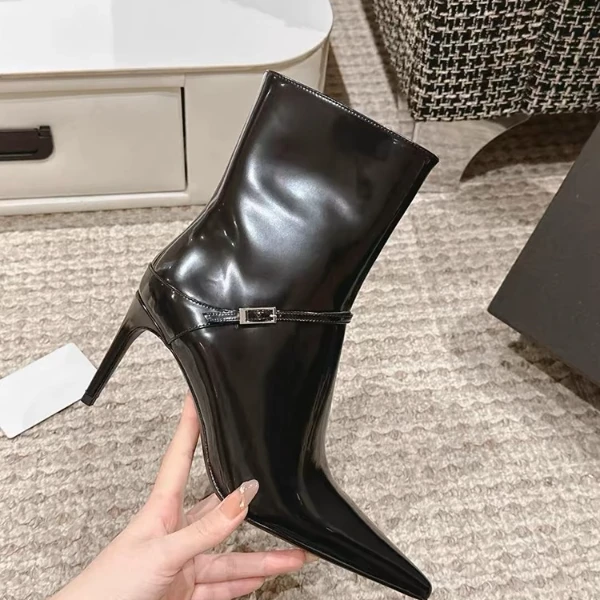 漆皮短靴女2024年新款秋冬尖头细跟高跟黑色侧拉链百搭踝靴及单靴