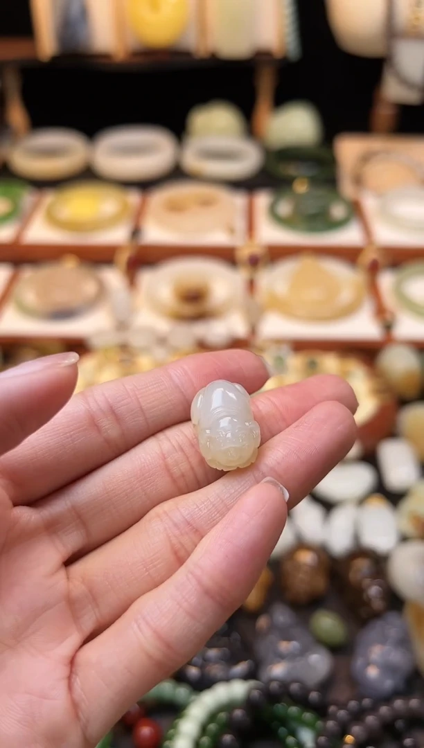 【闪购商品】和田玉挂件未镶嵌1