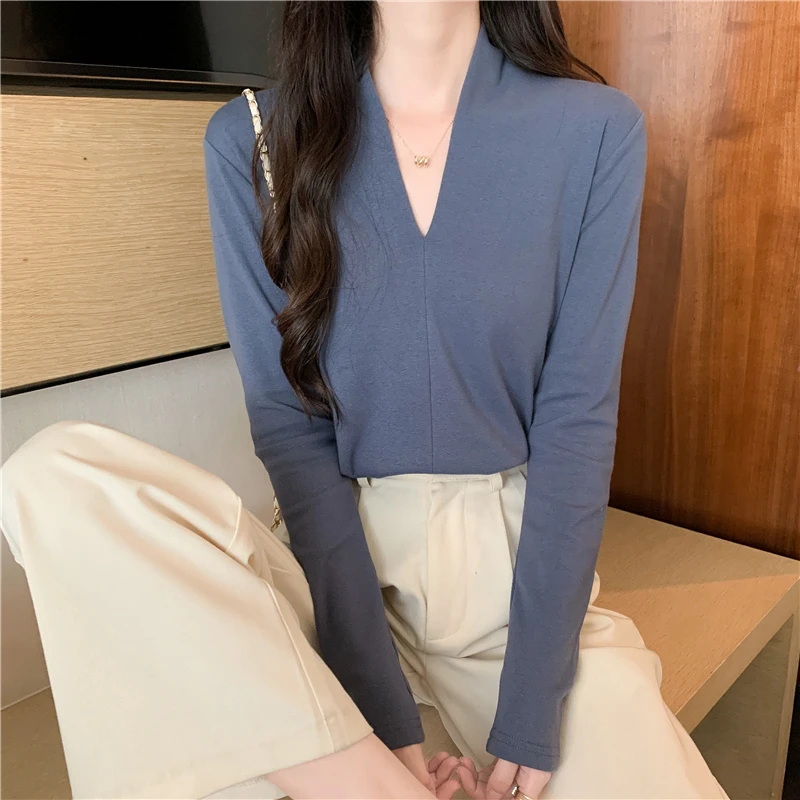 春秋季2024新款修身显瘦纯欲v领t恤女长袖德绒内搭打底衫上衣秋冬