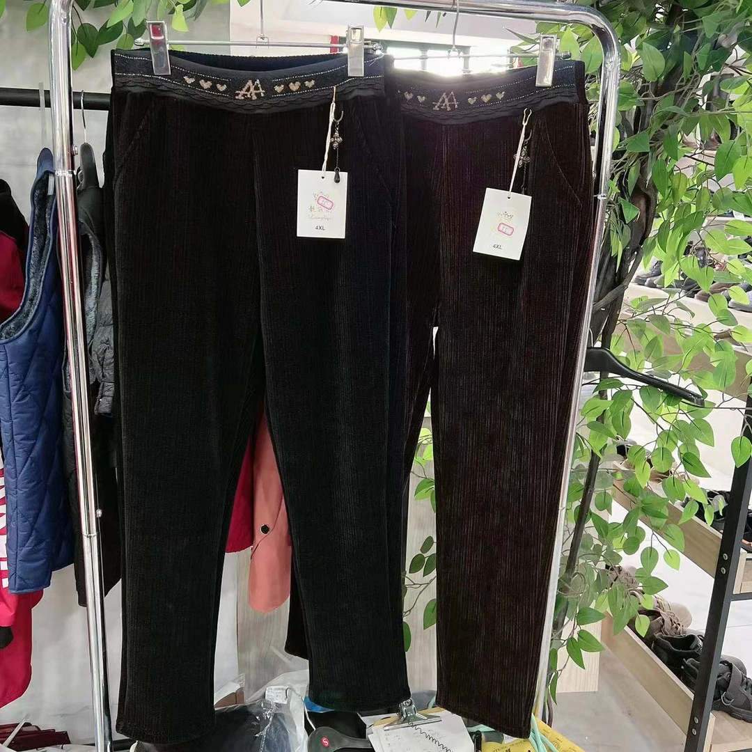 611款A字母爱心图案款两色加绒休闲裤个别微瑕