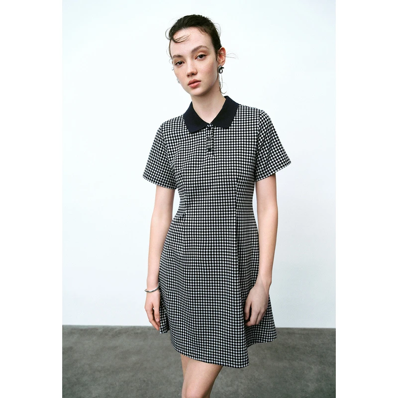 UR夏季女装棋盘格Polo领短袖连衣裙UWU740072