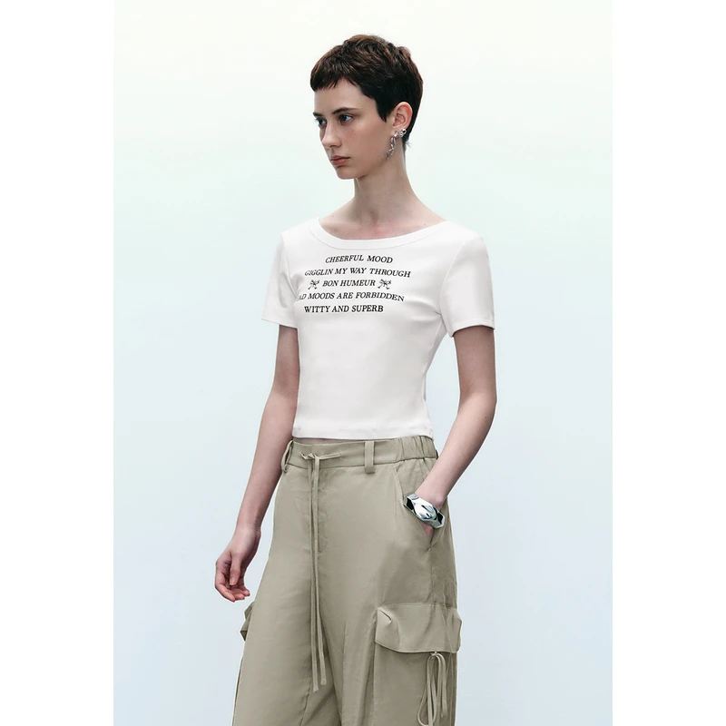 UR女装潮流撞色字母印花包边短袖T恤UWV440229