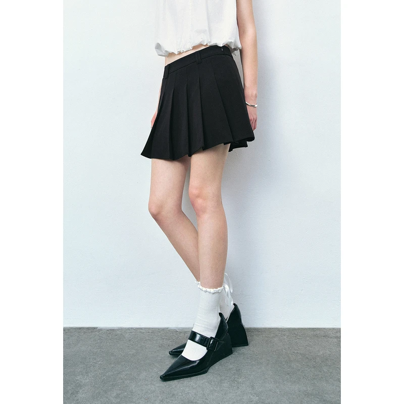 UR女装时尚学院风压褶廓形短裙半裙UWU540063