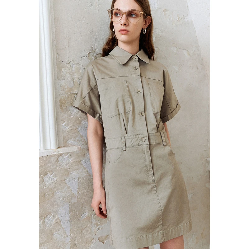 UR2024秋季新款女装时尚学院风贴袋收腰短袖连衣裙UWU740124