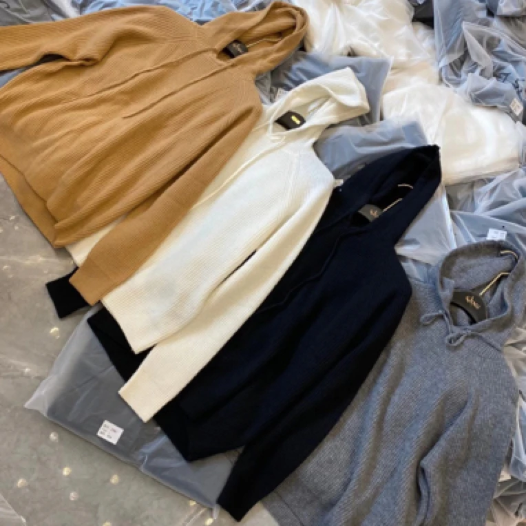 洋气减龄百搭款宽松舒适帽衫