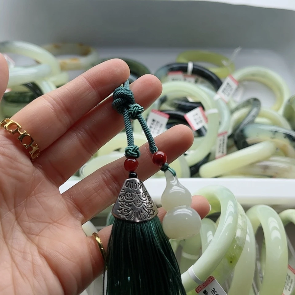 【闪购商品】岫玉手镯未镶嵌樱****腐