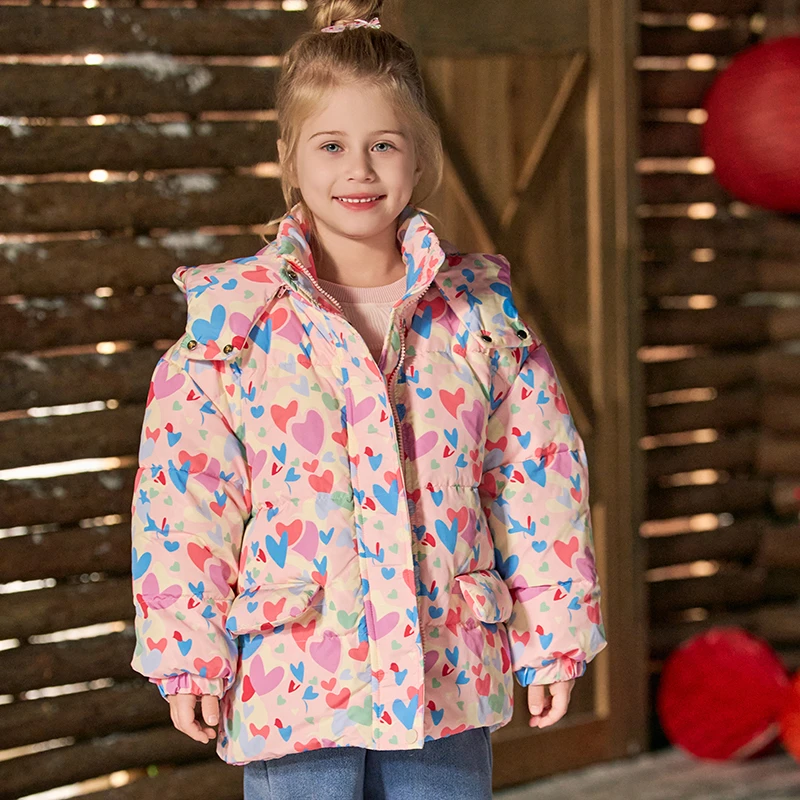 MOMOCO冬季新款女童90鸭绒爱心满印中长款连帽羽绒服75830102028