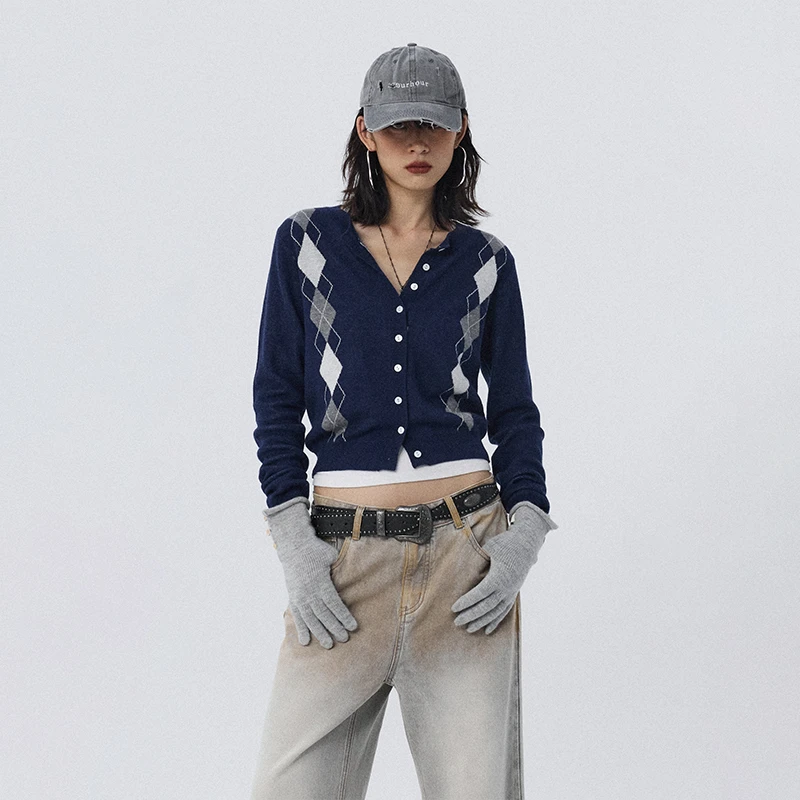ourhour 复古菱格纹 灰色藏蓝色圆领提花针织开衫 女冬设计感外套