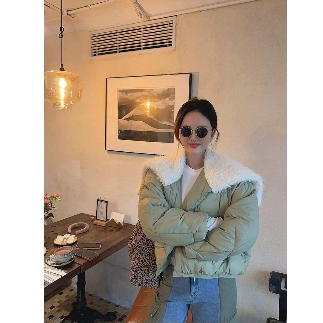 智英欧尼【短款服蝴蝶型大翻领毛领外套秋冬保暖配手套】