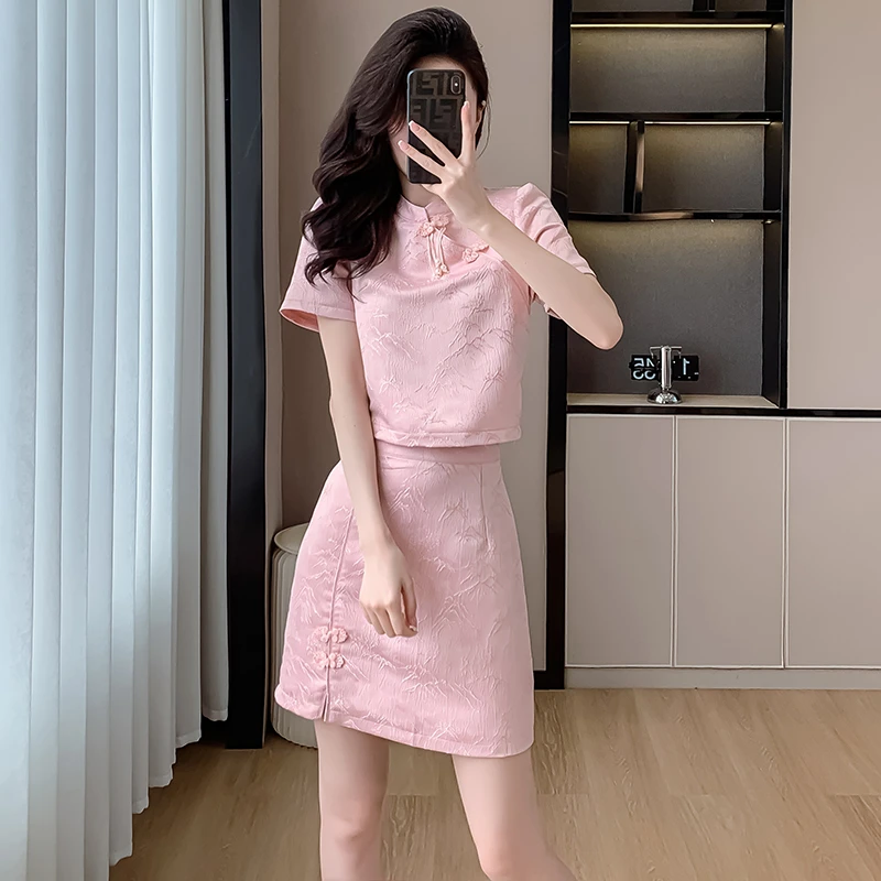 今年流行套装裙国风新中式短款上衣搭配提花短裙职业装气质两件套