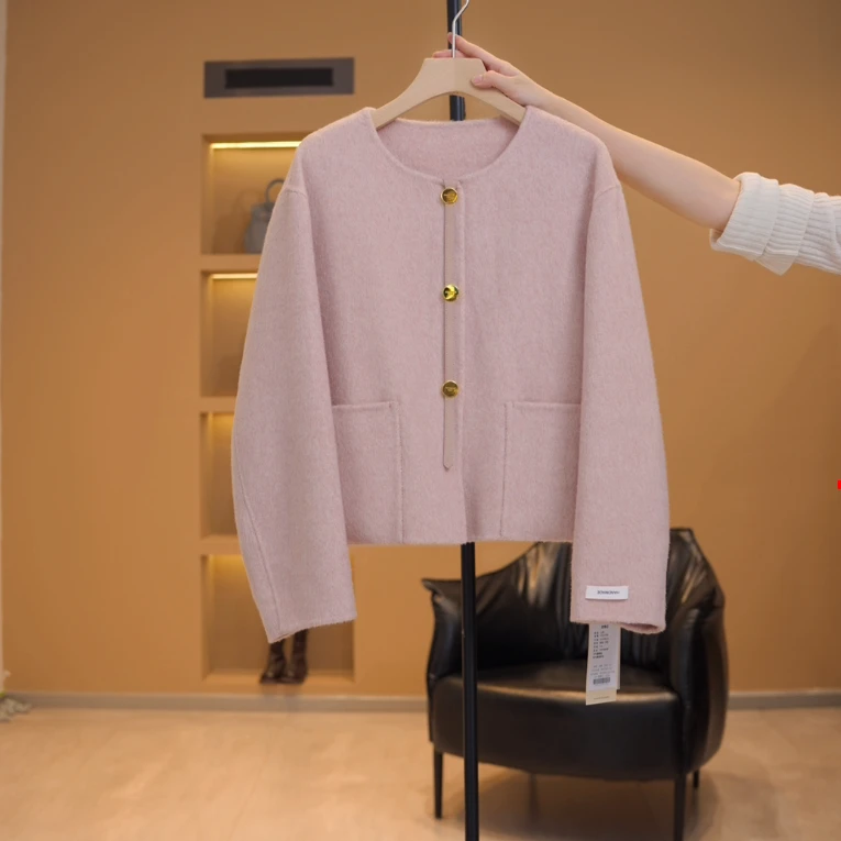 【越越【含牦牛绒】含香信纸~气质短款圆领宽松外套-Y12705-GB