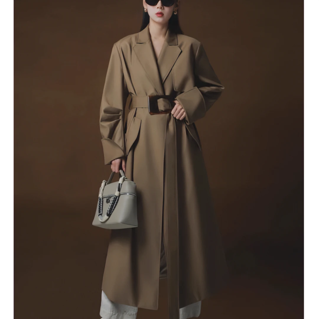 阿蕊专属-欧美秀场方扣风衣女酷飒中长款风衣外套时尚PI23C269