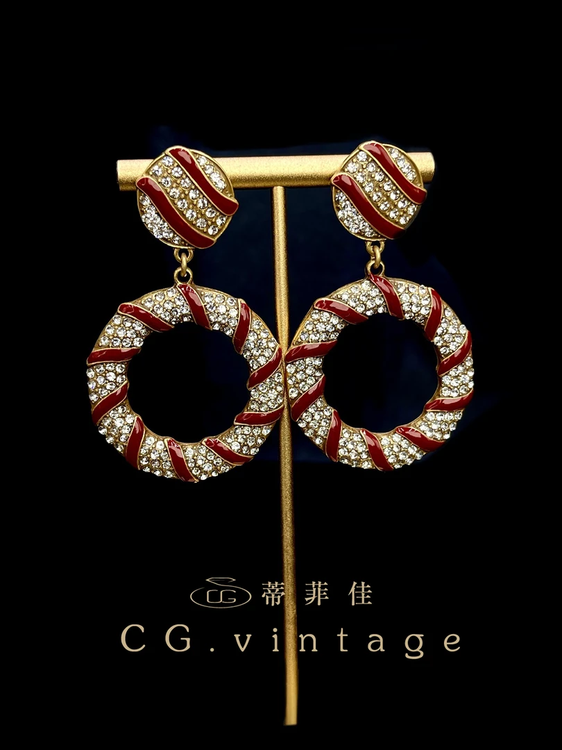 铜合金合成锆石耳饰 【0077】秋冬新款安可拉红气质轻奢时尚百搭