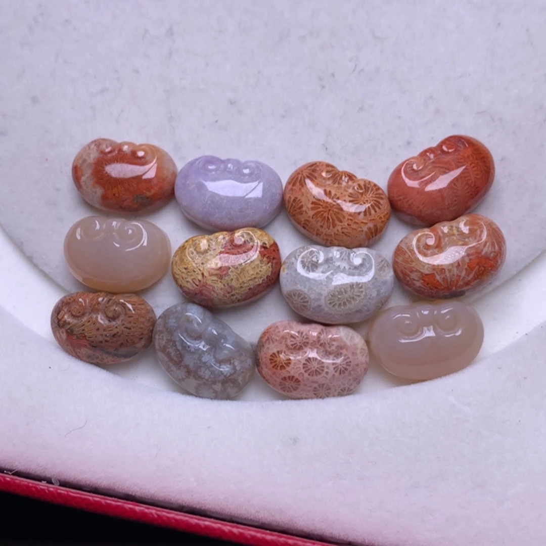 【闪购商品】硅化玉颈饰未镶嵌小*物