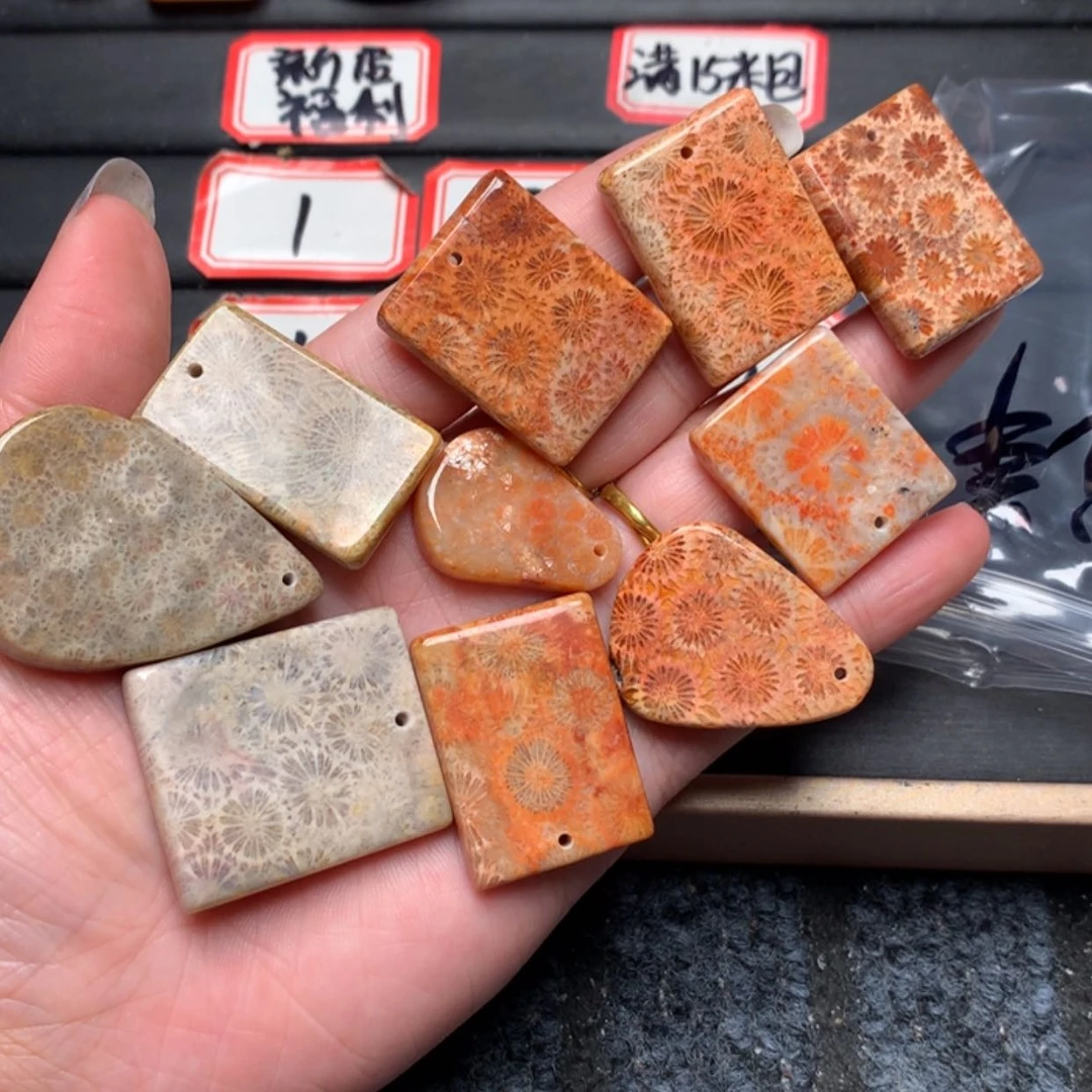 【闪购商品】硅化玉颈饰未镶嵌洋**圈