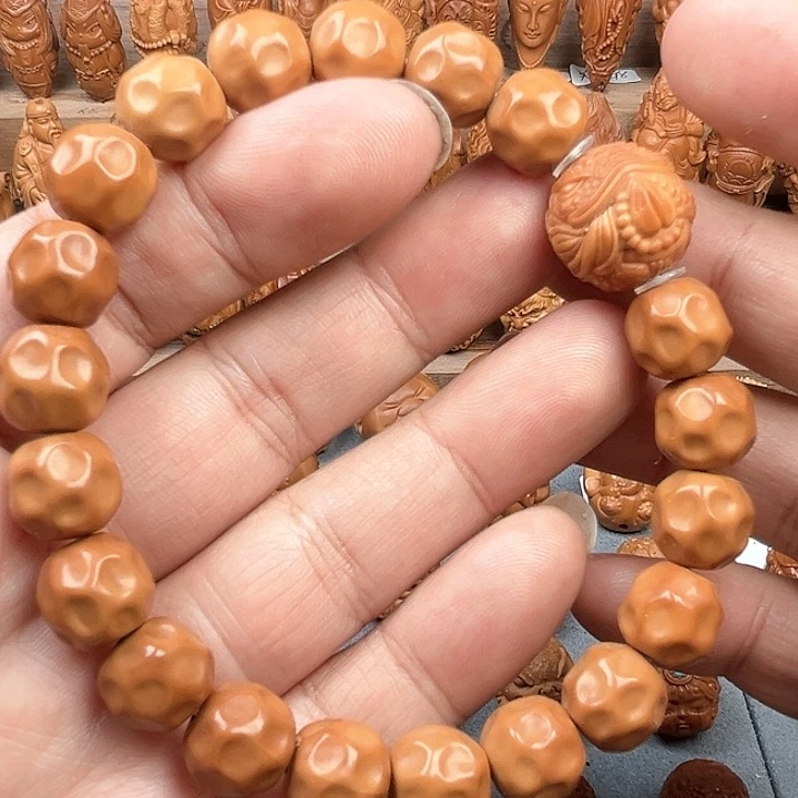 橄榄核吊坠跑****滴福利一条