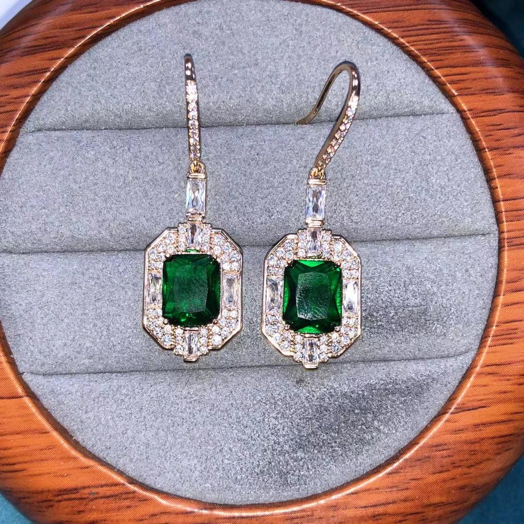 哥伦必亚绿耳钉——————————