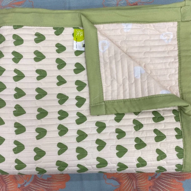 【绿色爱心】200*230cm泡泡棉床盖