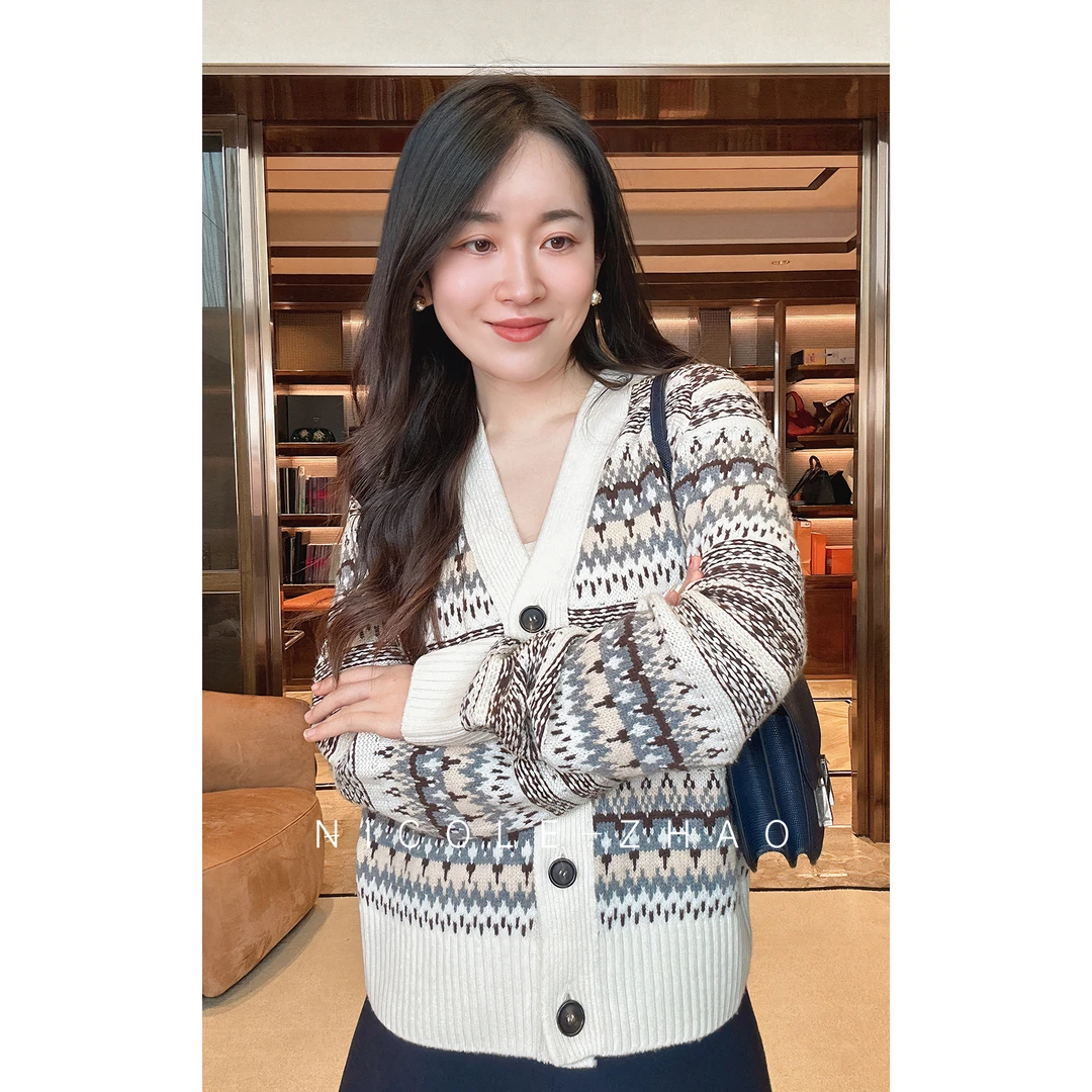 3NWK629【贵姐NICOLE】浮线提花V领开衫气质时尚休闲轻奢短外套