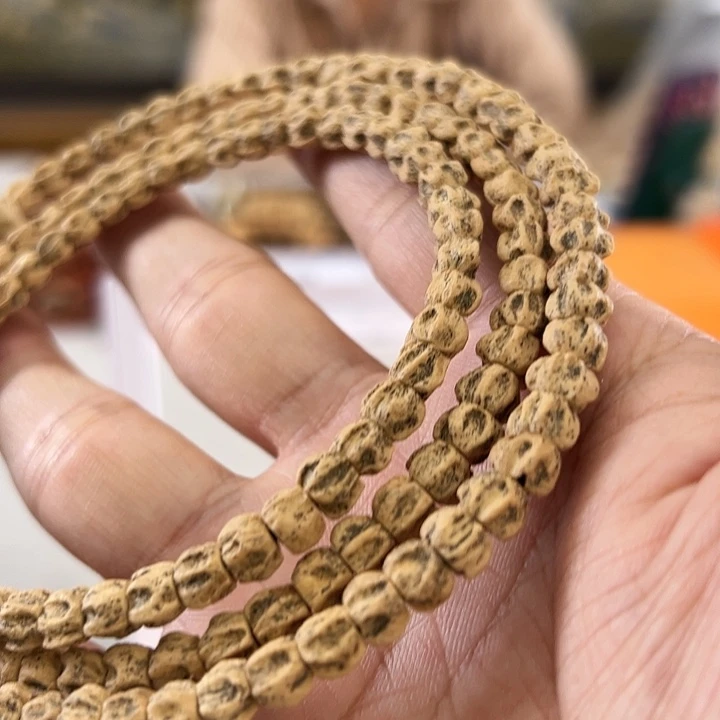 柏香籽/百香籽手串ss0095号刑天