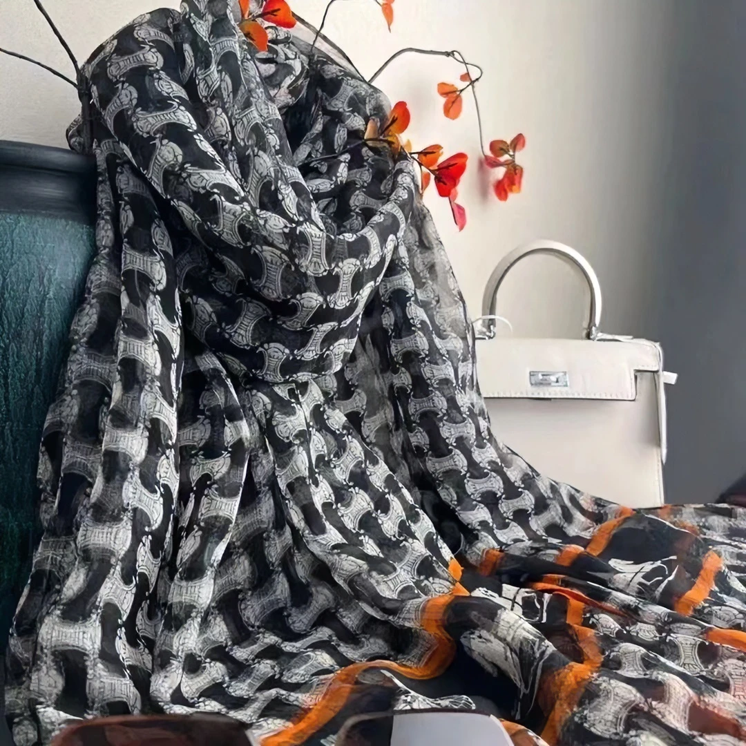 847 新款鳄鱼皱 橘边小马车130*180围巾披肩时尚百搭女士丝巾秋冬