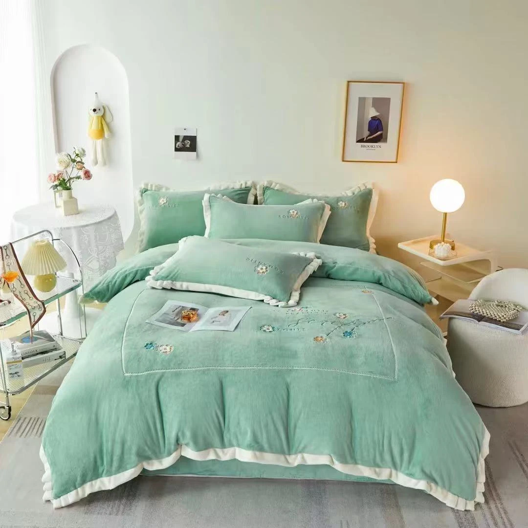 牛奶绒绣花冬季保暖四件套