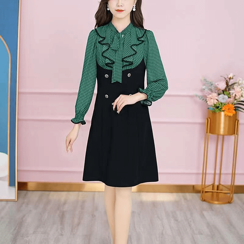 E9932 【新款】时尚气质木耳边设计格格图案绿色连衣裙