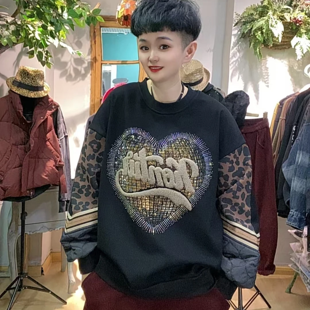 时尚百搭爱心豹纹袖子高货卫衣