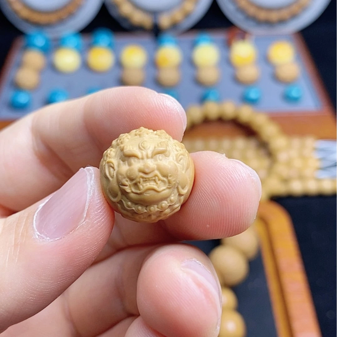 【闪购商品】猴头核桃吊坠铁*