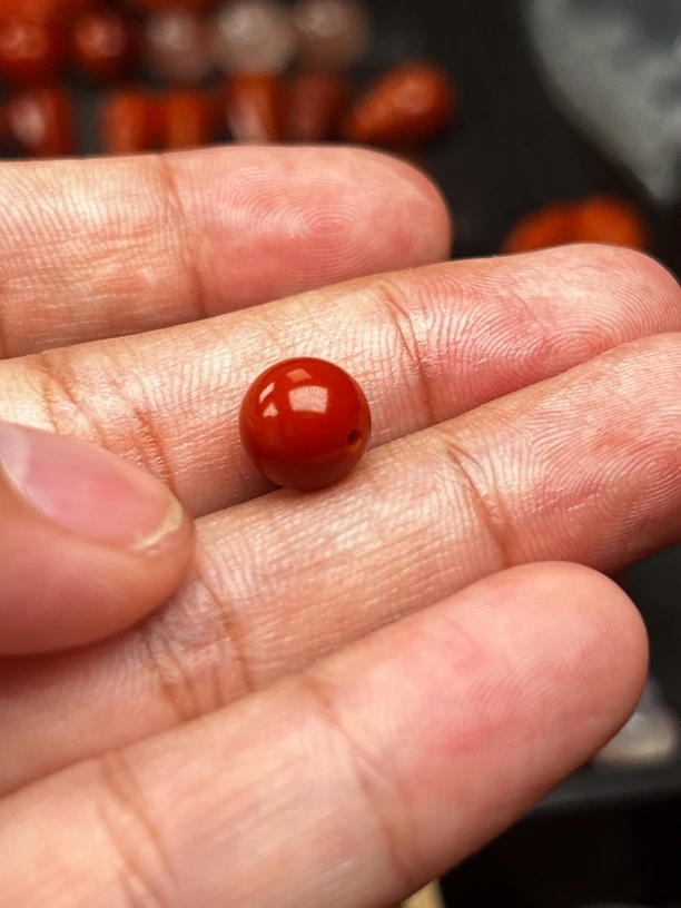 川料瓦西南红玛瑙圆珠9+