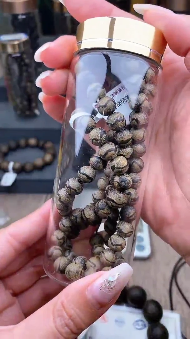 【闪购商品】达拉干蛇皮纹多圈0.8mm手串