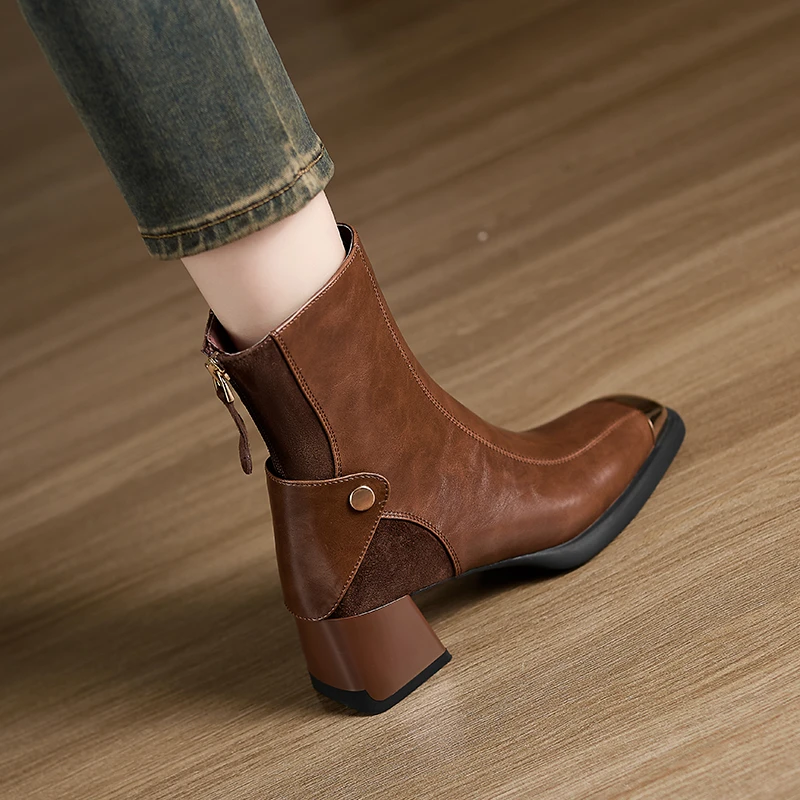 不累脚5.5CM时装靴秋冬季新款百搭雅丹棕色真皮短靴粗跟软皮短靴